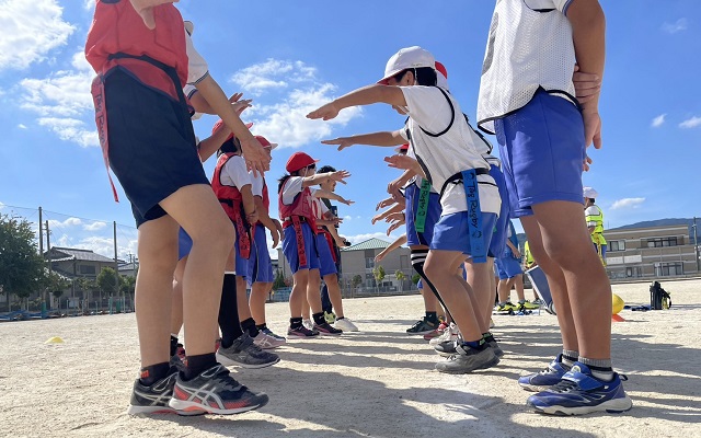 学童保育並びに小学校体育の授業のサポート